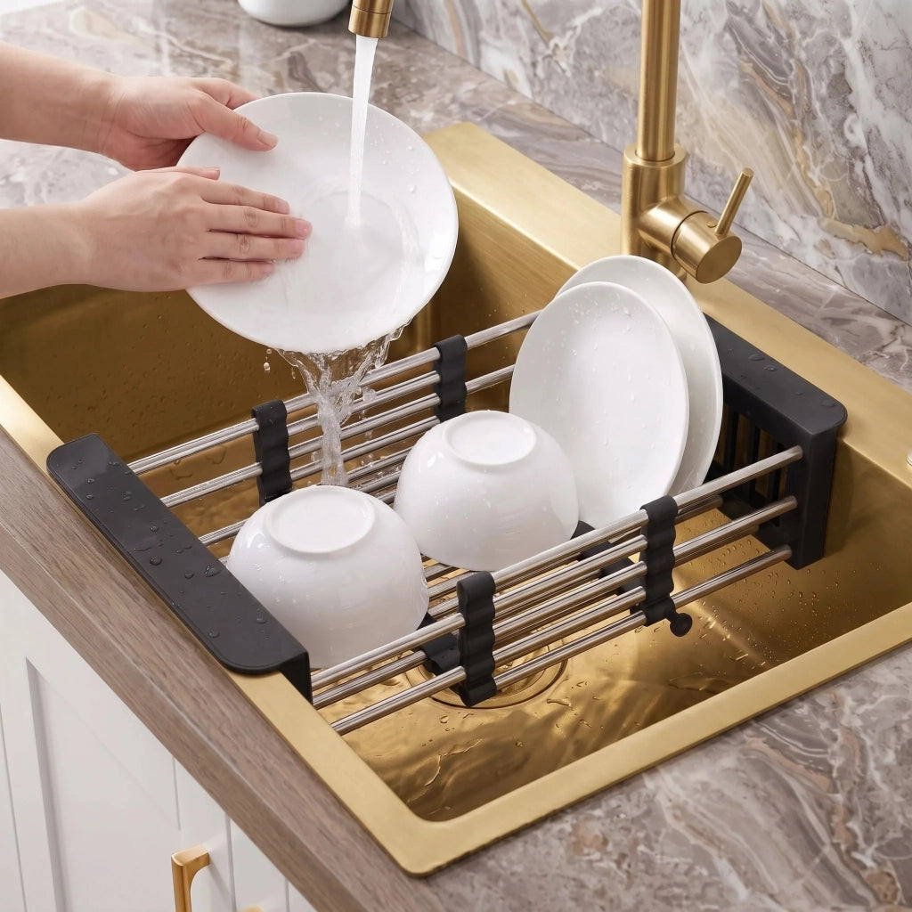 Lavello In Acciaio Con Set Di Accessori 3 Pz. Rea Liam Brush Gold Accessori beige