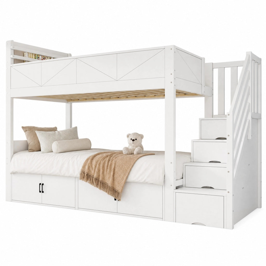 Letto a castello bianco 90x200 cm con scala contenitore; vani chiusi e protezione alta