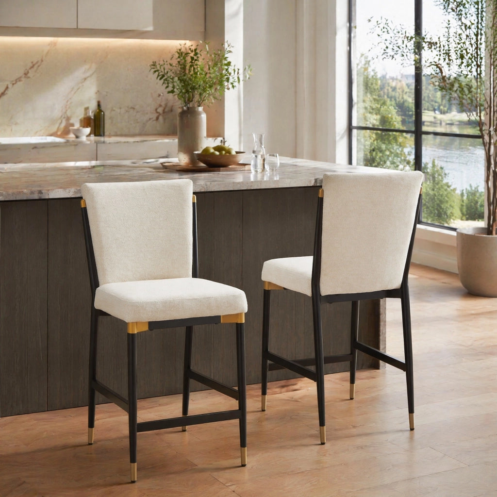 Set di 2 sgabelli da bar in stile scandinavo con poggiapiedi rettangolare, seduta in tessuto beige e struttura metallica